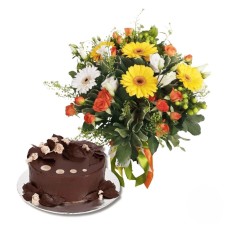 Bouquet giallo e arancione con torta al cioccolato (Raffinato)