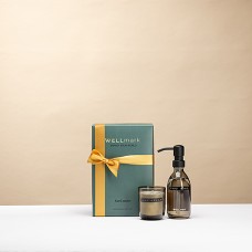 Sapone liquido per le mani e candela profumata Wellmark in confezione regalo di lusso.