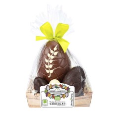 La cassetta delle uova di cioccolato biologico e del commercio equo e solidale