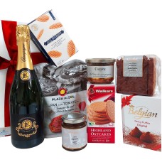 Pacchetto champagne e tapas con prodotti salati e dolci