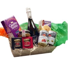 Cestino aperitivo con prosecco e dolci