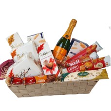 Cesto regalo Veuve Clicquot (37,5 cl.) con dolci belgi