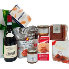 Vino italiano con tapas, salate e dolci in regalo