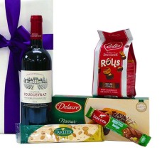 Vino francese e dolcetti belgi come regalo