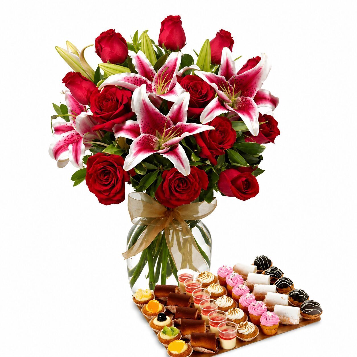 Bouquet di rose rosse e gigli rosa con dolciumi (Raffinato)