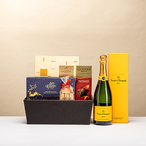 Magnifico cesto regalo festivo Godiva con Veuve Clicquot