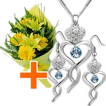 Collana e orecchini con elementi Swarovski + fiori (composizione classica)